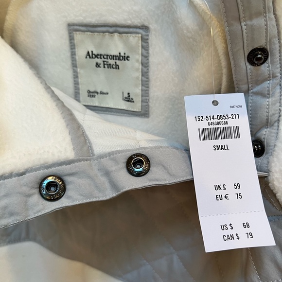 Abercrombie Womens 1/4 snap Fleece Small NWT - Picture 2 of 4